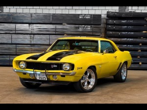Large-1969_Chevrolet_Camaro_Z28_Yellow_W-Black
